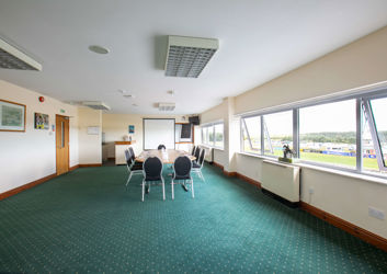 Travado Boardroom