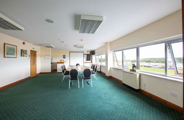 Travado Boardroom